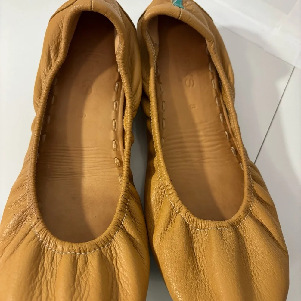 TIEKS Size 8 Shoes - Tan/Light Brown - Picture 3 of 7